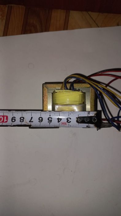 Продам Трансформатор Понижающий с 220 V на 12 вольт