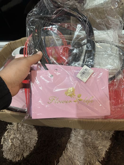 Se vinde lot de ambalaje florale