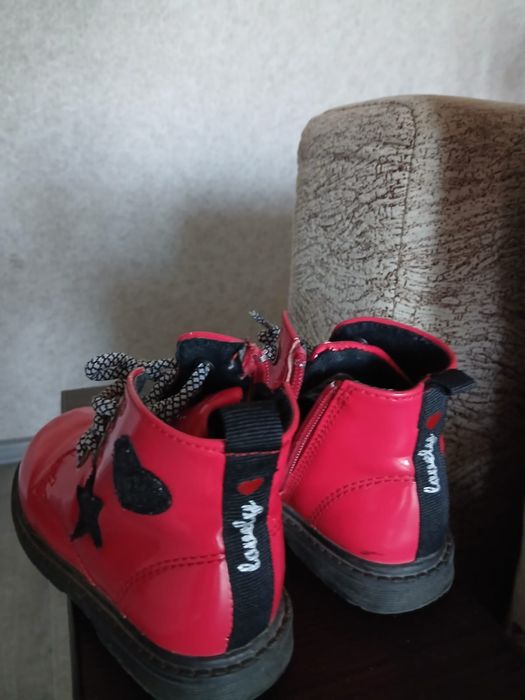 Продам ботиночки весна-осень