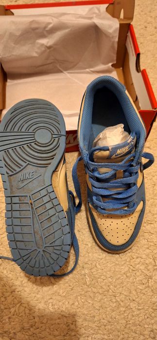 Adidasi Nike pentru copii.