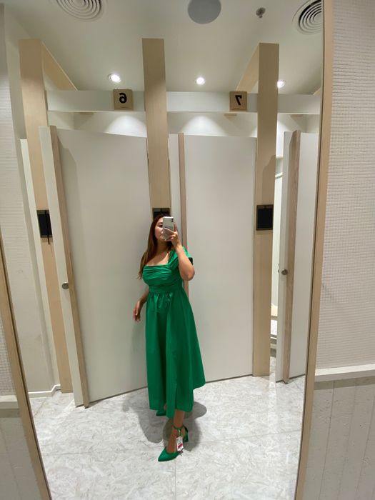 Новое платье покупала в ОАЭ