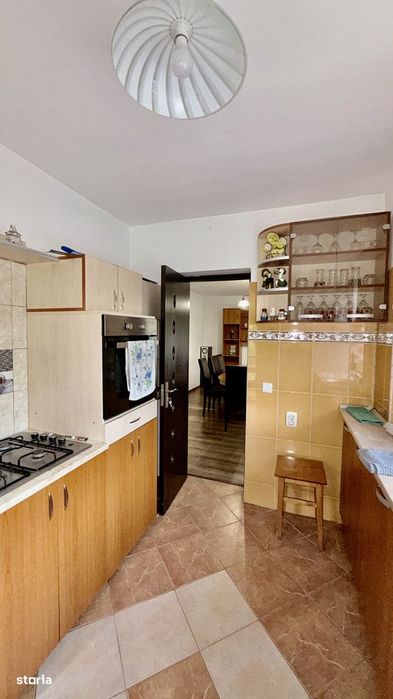 Casă P+1+M în Vlădești – 5 Dormitoare, 5 Băi, 274 mp, Zonă Liniștită