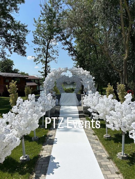 Aranjamente nunta Aranjamente botez baloane fum greu biserica local