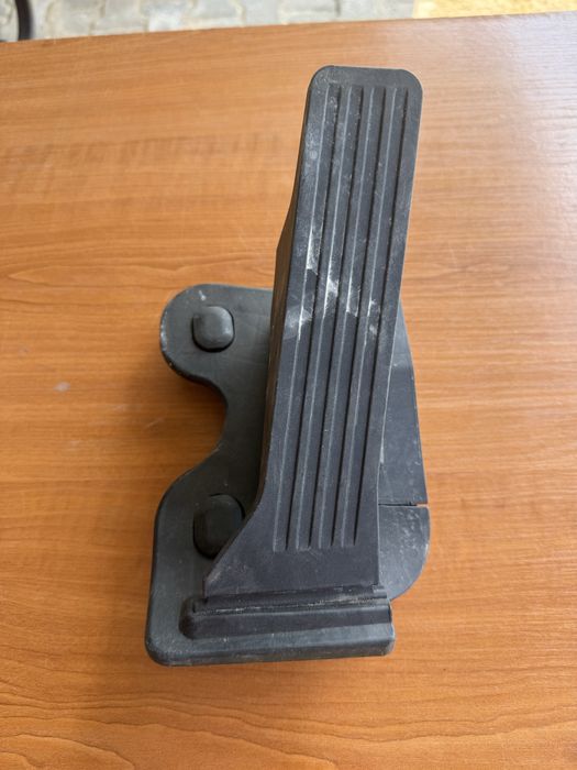 Педал за газ Mazda (CX-3, CX-5, CX-9)
