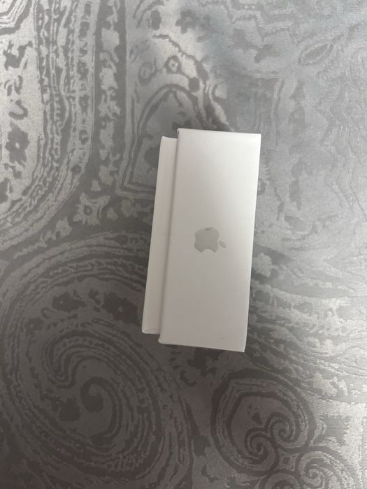 AirPods 4 active noise cancellation