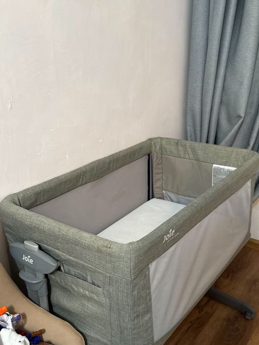 Продам Кроватка JOIE