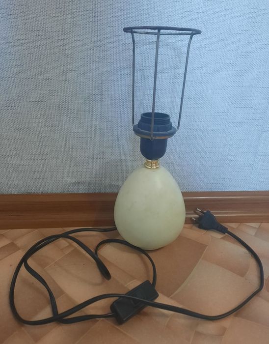 Светильник настольный