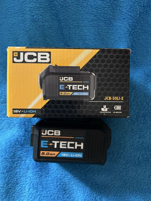 Лед лампа/led light за батерия dewalt/makita 90W JCB, батерии замакита