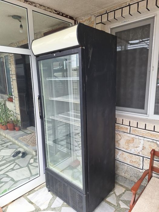 Хладилна витрина LIEBHERR