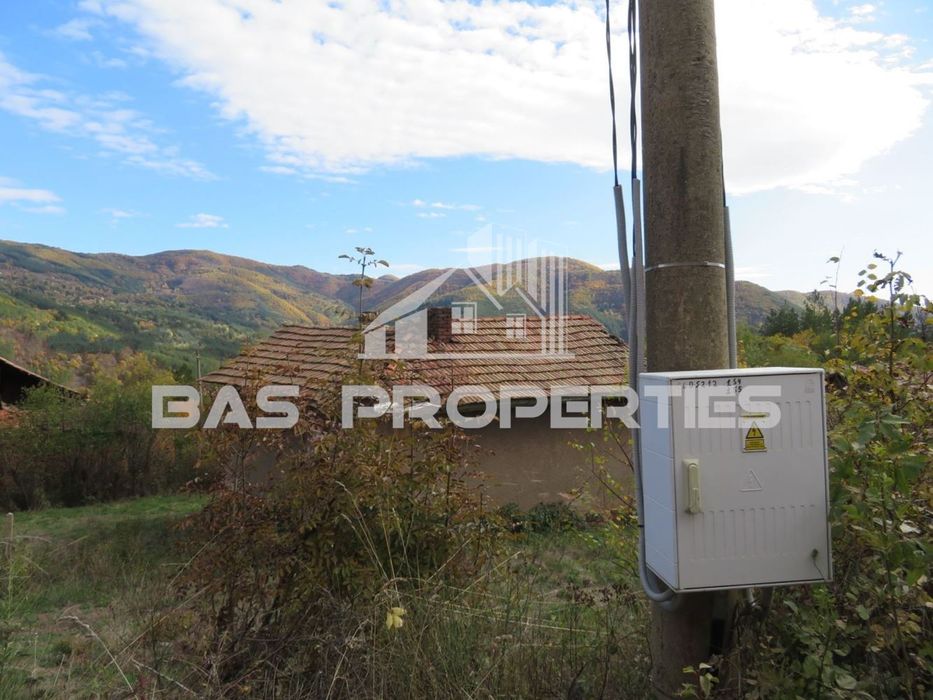 Парцел в София, област-с.Реброво площ 2727