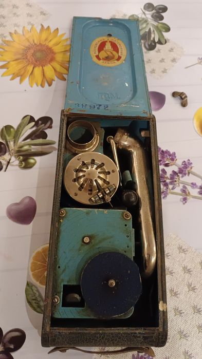 Патефон.антикварный.