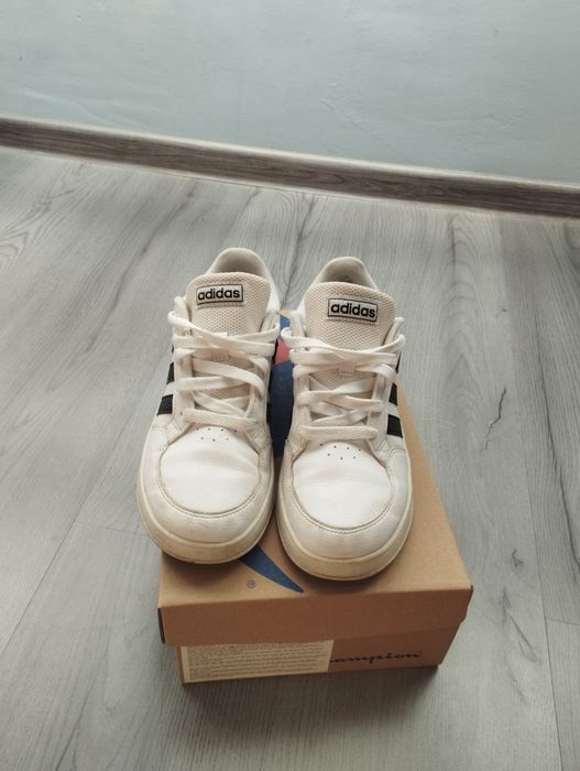 Adidas спортни кецове