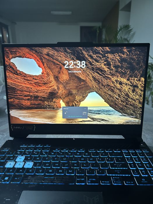 vand laptop gamig asus