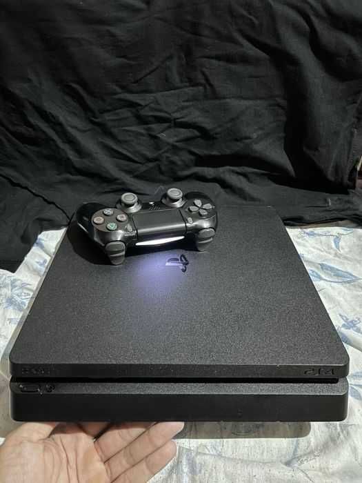Playstation 4 Slim 2 ta jostik oyini yo'