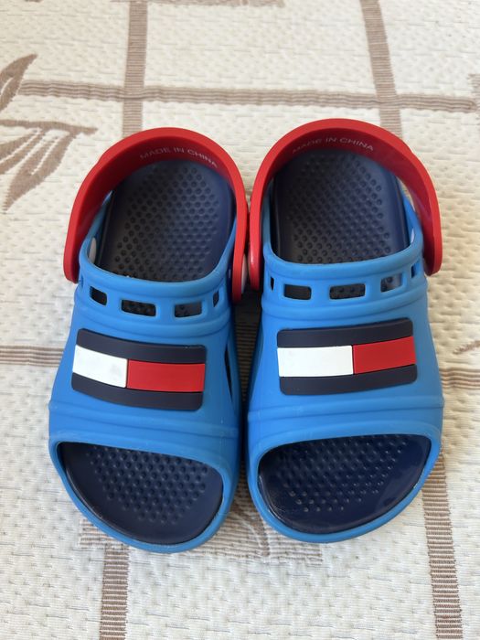 Сандалки Tommy Hilfiger 23