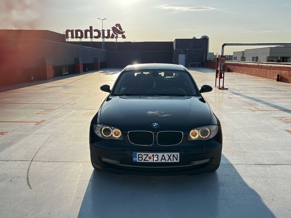 BMW 118d Facelift - Navigatie/Bi-Xenon/Euro 5