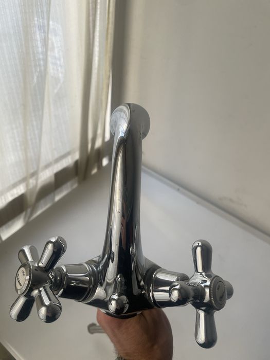 Смесител за мивка Баня Видима ретро