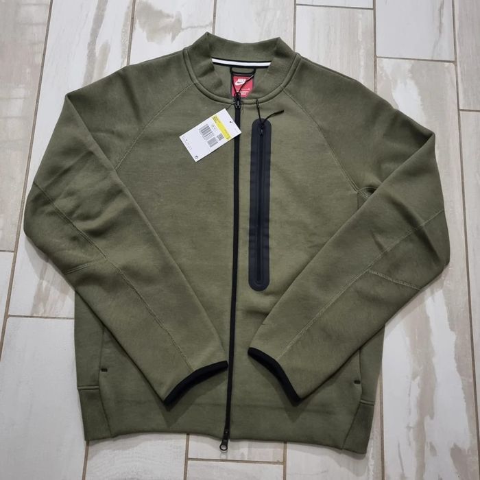 Hanorac Nike Tech nou, original, marimea S