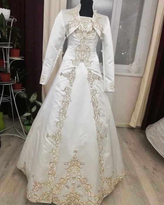 Платье национальное