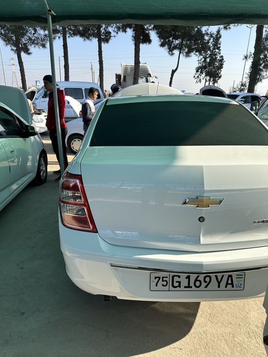 Moshina haydalmagan yangi aybi yoq narxi kelishilinadi