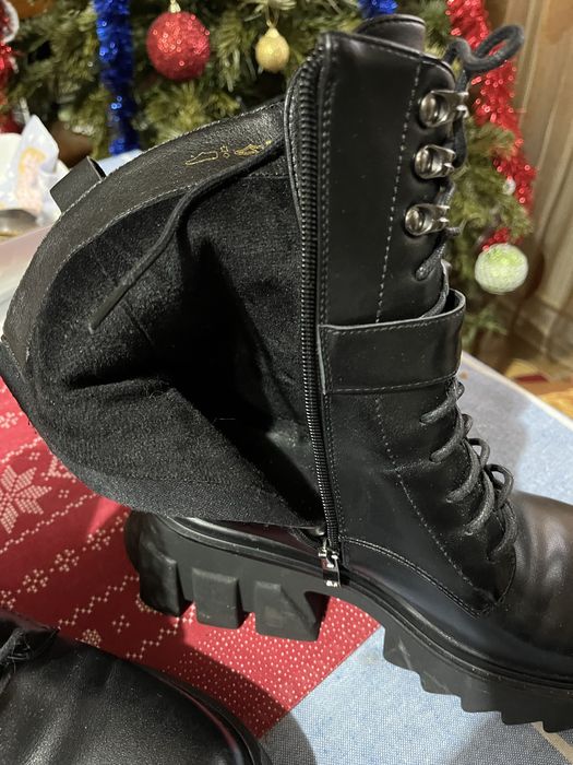 Ghete dama, piele  negre ENZO BERTINI