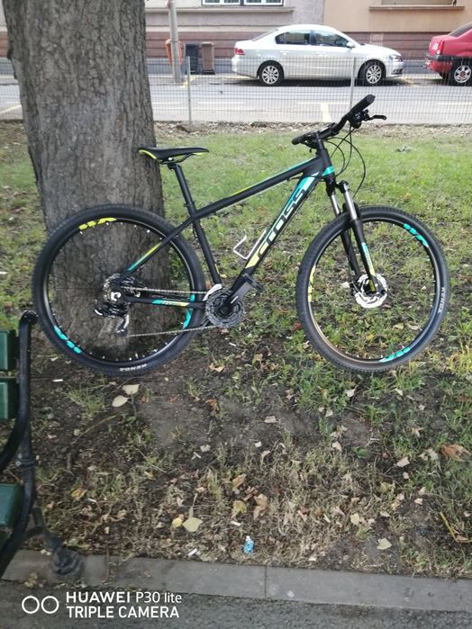 Vând bicicletă cross