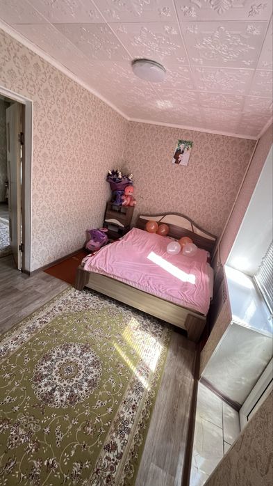 Продам ковер срочно