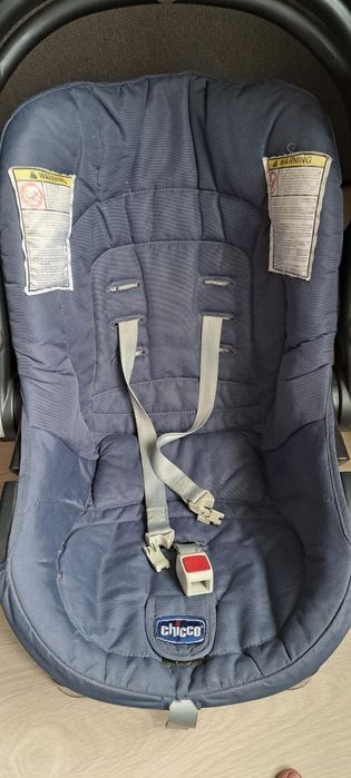 Продам автокресло chicco