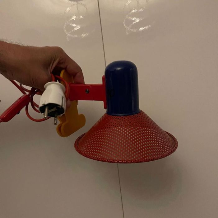 Mid century lampa cu clema Memphis style