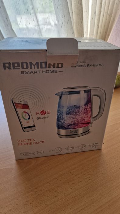 Чайник Redmond SkyKettle