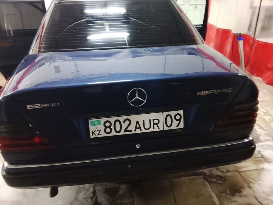 Мерседес Бенс 124