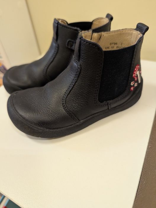 Обувки естествена кожа /над глезена/ 24 номер