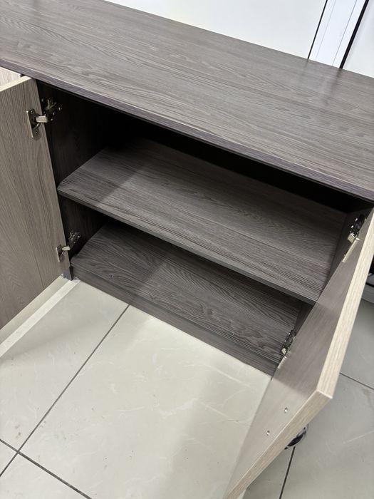 Продаются шкафы,стеллажи