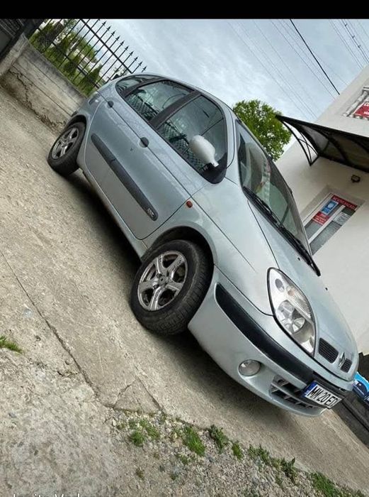 Vând Renault Scenic