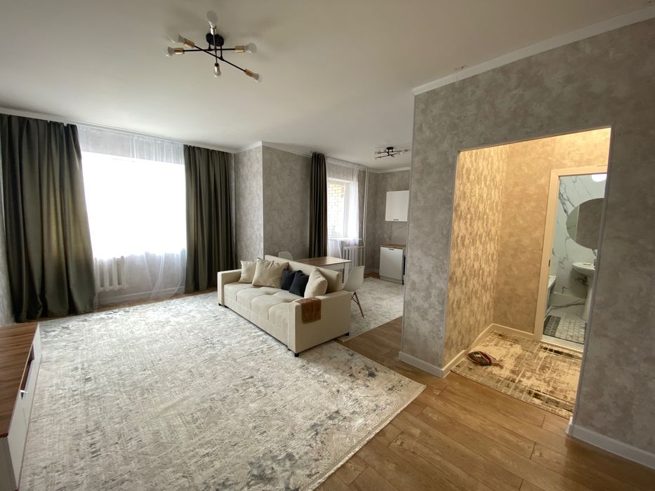 Продаю 1 комн-квартиру студию