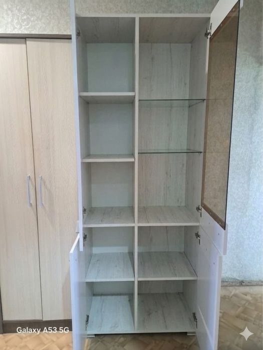 Продается сервант для посуды б/у