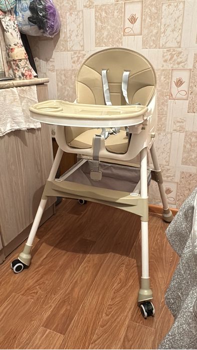 Стульчик для кормления детский
