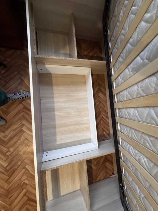 Единично легло с матрак и подматрачна рамка