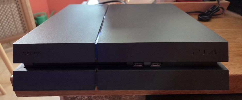 Play Station 4, 1Tb, CUH-1208B