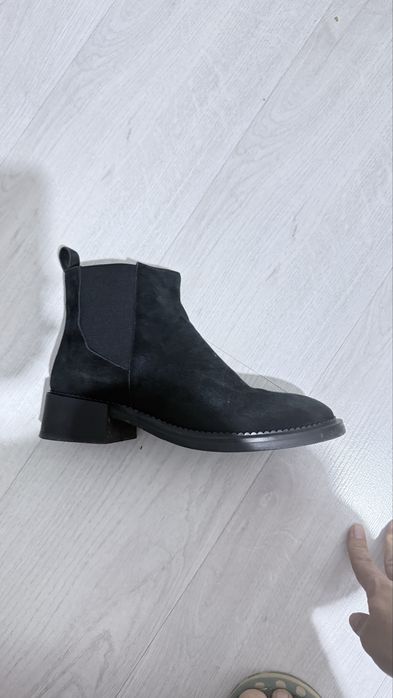 Зимние челси из замши