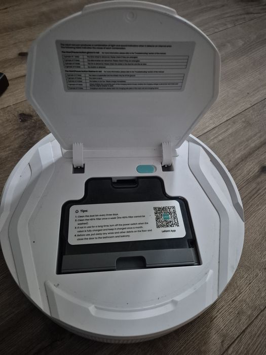 Aspirator robot Lefant