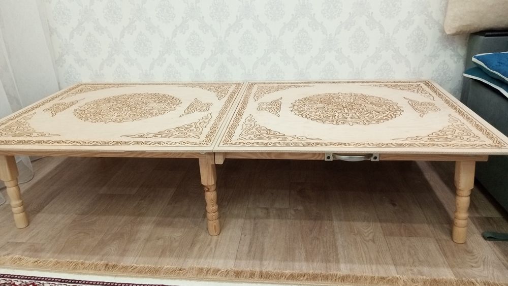 Продам стол новый
