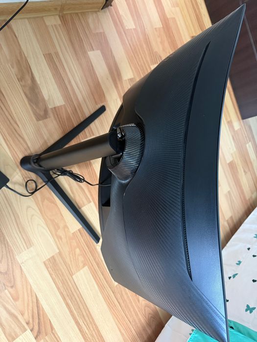 Vǎnd Samsung Odyssey G65B