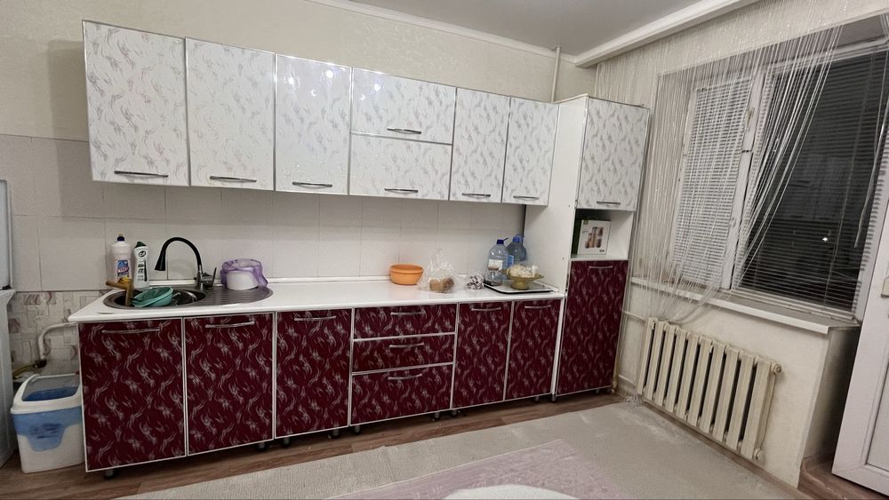 Кухонной гарнитур сатылады бағасы 200 мың теңге