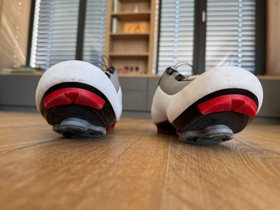 Pantofi ciclism Fizik R5B mărimea 44 1/2