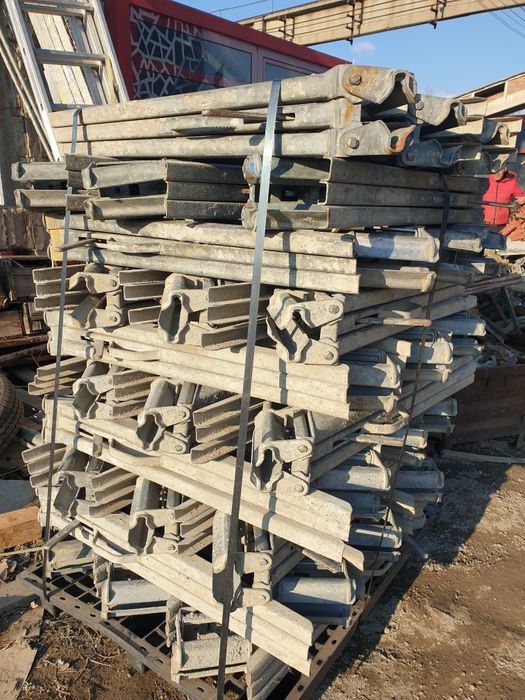 Вилица и Тринога - Дока