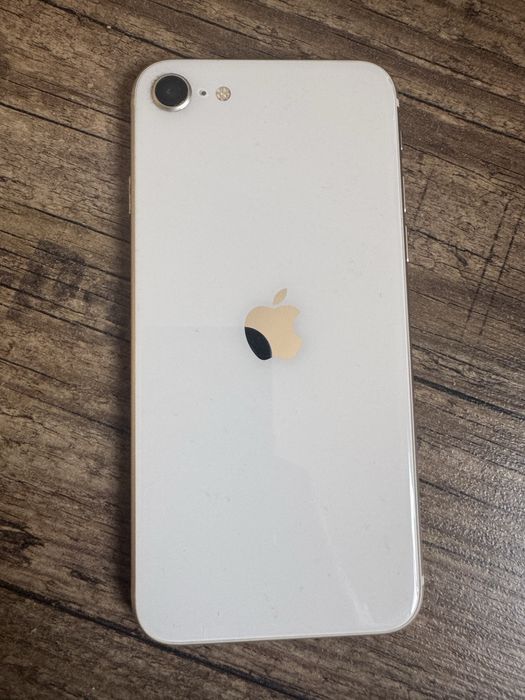 iPhone SE 3 (2022), 128 ГБ, белый (Starlight).