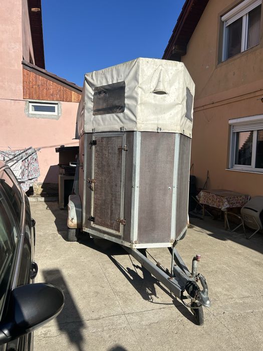 Remorca animale/ cai