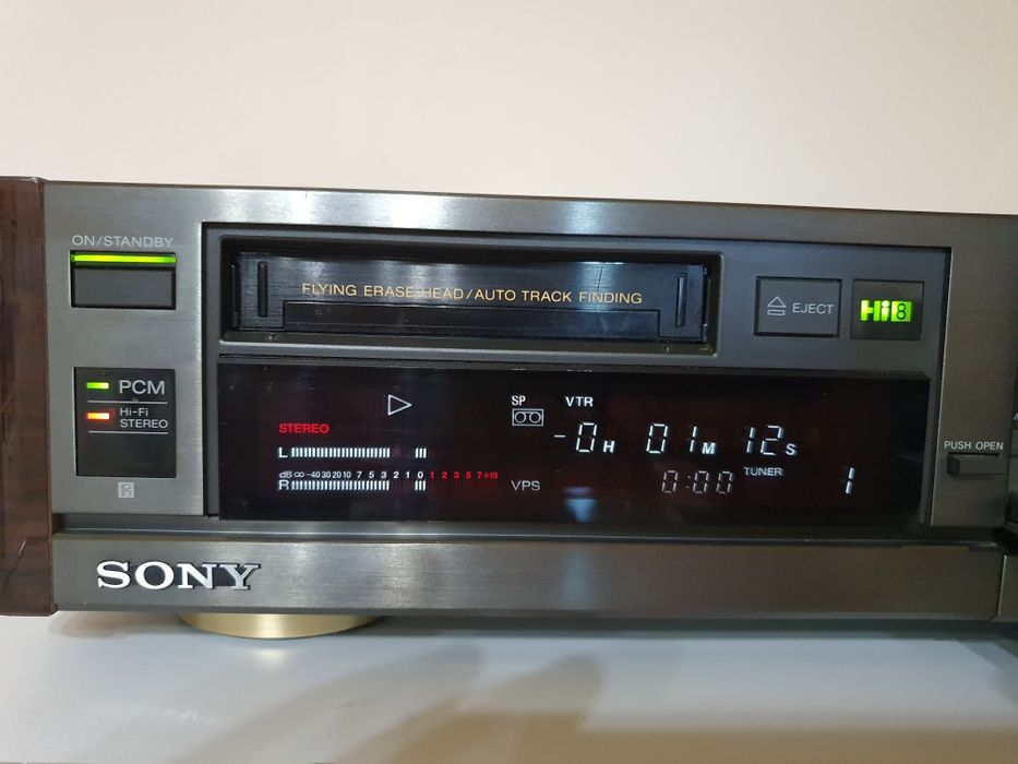 Sony-EV-S1000E i8