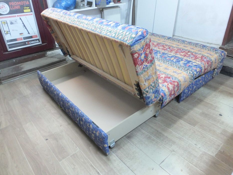 Canapea extensibila profesionala lemn masiv 160x200 cu lada de lenjerie